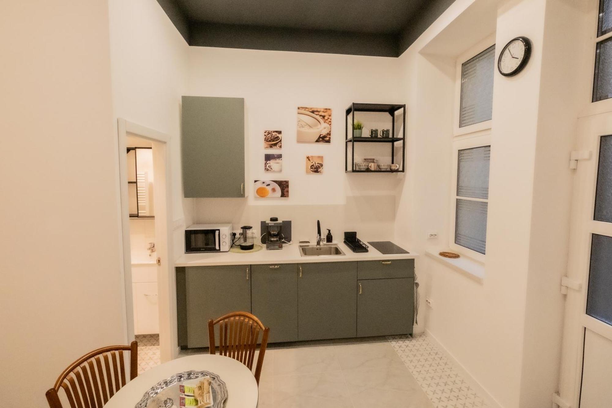 Kolibri Apartmen Boedapest Buitenkant foto
